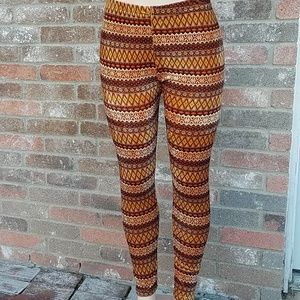 Leggings by Kayla